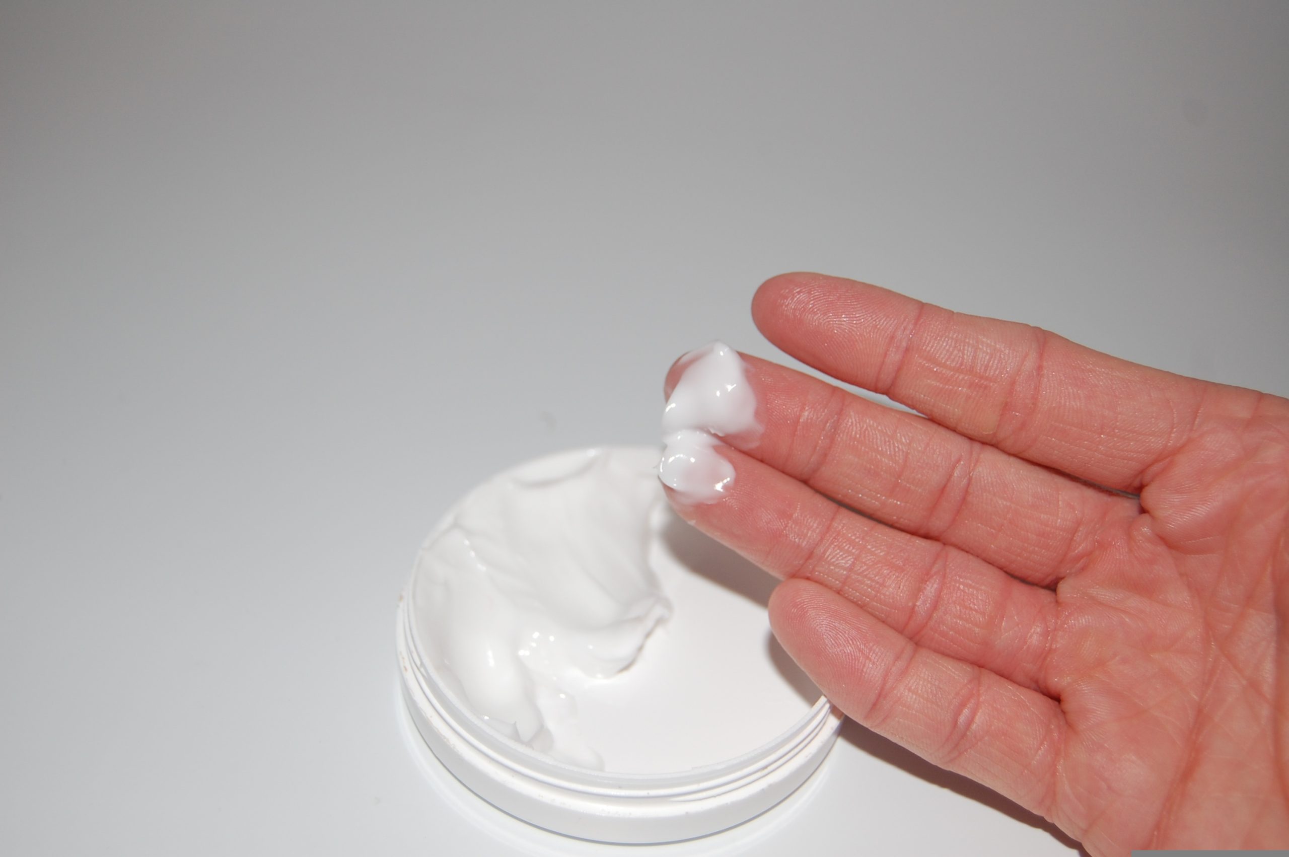 Novedad en Mercadona: llega la crema corporal bifásica Double Peach Deliplus que promete convertirse en el éxito del verano